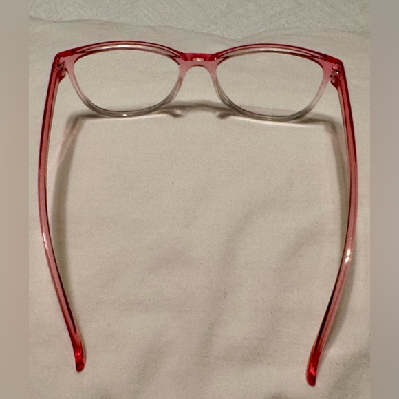 Betsey Johnson reading eye glasses - 2.0 magnification - new - excellent - Picture 4 of 10
